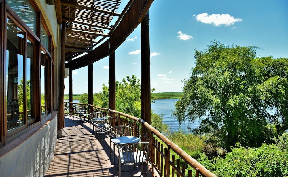 Cresta Mowana Safari Resort & Spa Deluxe Room, 1 Double Bed, Garden View (Deluxe Room) 5