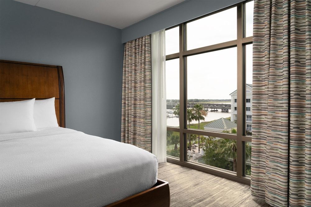 Suite, 1 King Bed