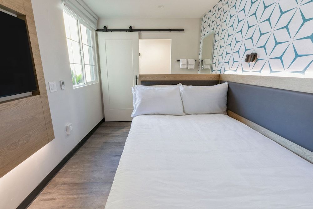 Junior Room, 1 Double Bed (Self Check-in with Virtual Front Desk)