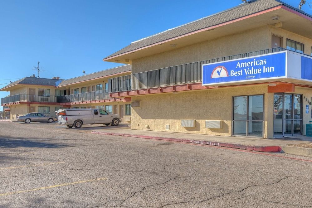 undefined Americas Best Value Inn Amarillo Airport 4