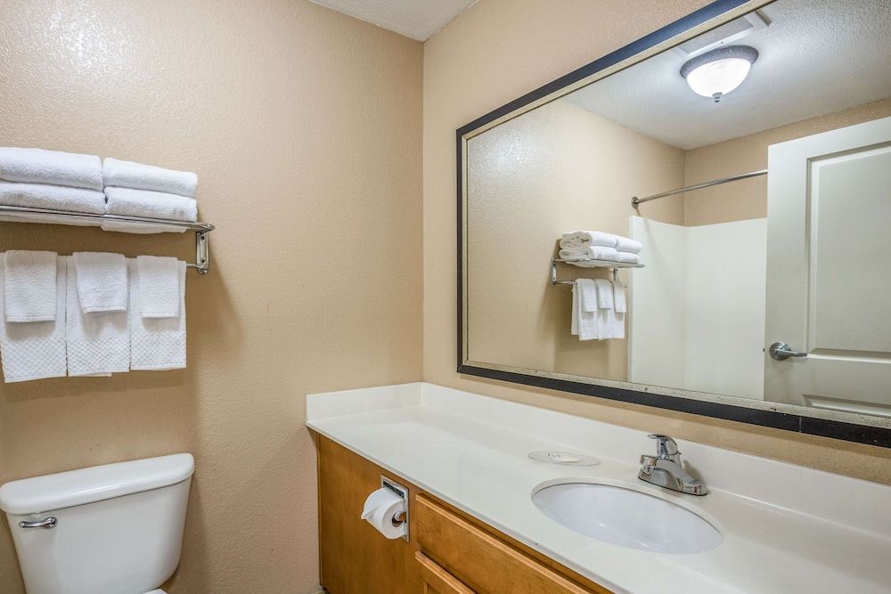 Suite, 1 Queen Bed, Non Smoking