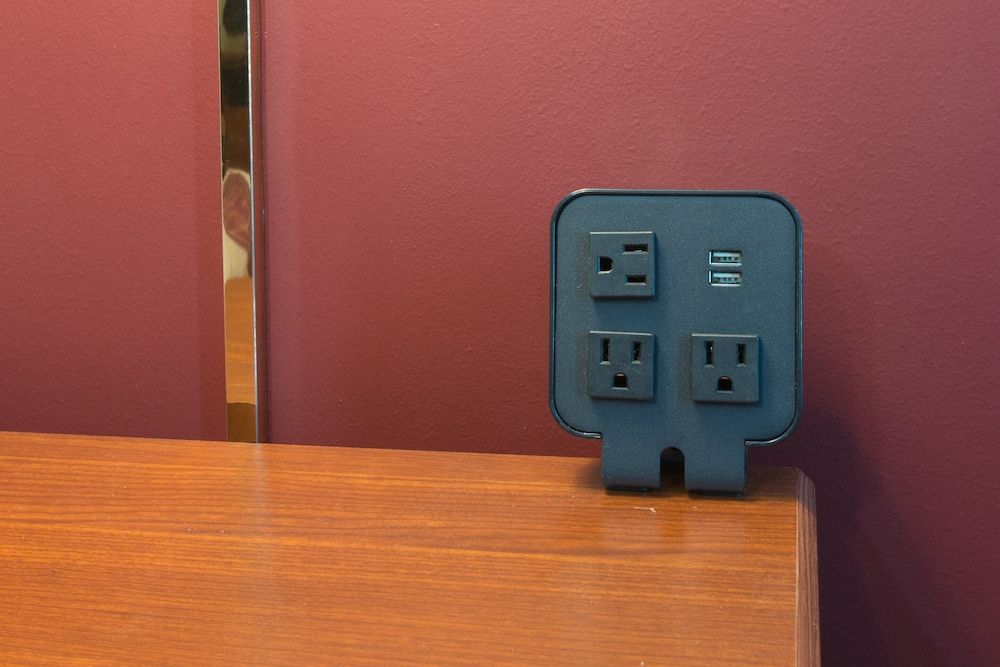 Red Roof Inn & Suites Dickinson Suite, 1 King Bed, Non Smoking, Kitchen (Larger) 9