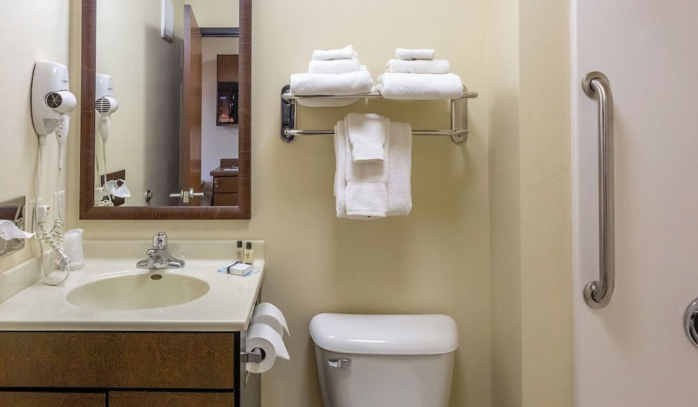 My Place Hotel - Dickinson, ND Room, 1 Queen Bed (Hearing Impaired) 3