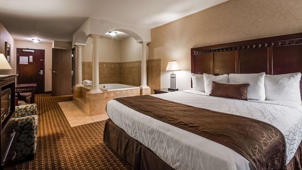 Best Western Plus Main Street Inn Suite, 1 King Bed, Non Smoking, Jetted Tub