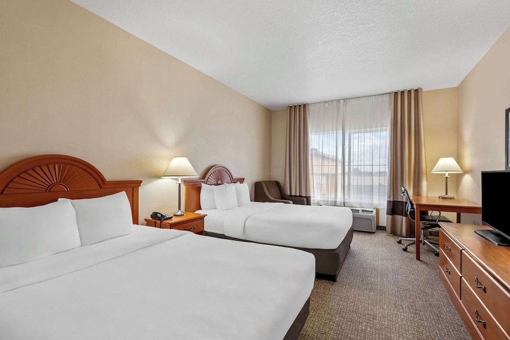Standard Room, 2 Queen Beds, Non Smoking