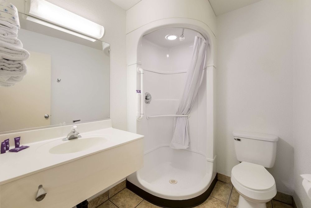 Knights Inn Sierra Vista Room, 2 Double Beds 3