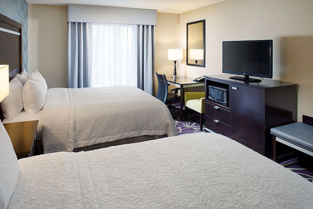 Room, 2 Queen Beds, Accessible, Non Smoking