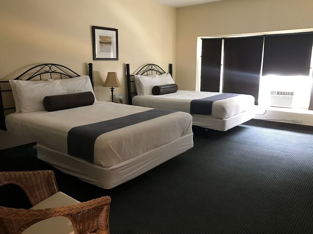 Standard Room With Two Double Beds