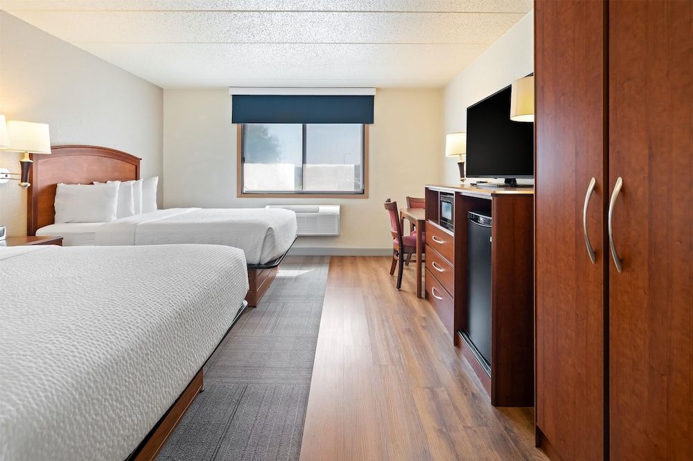 Room, 2 Queen Beds, Non Smoking (Pet-Friendly)