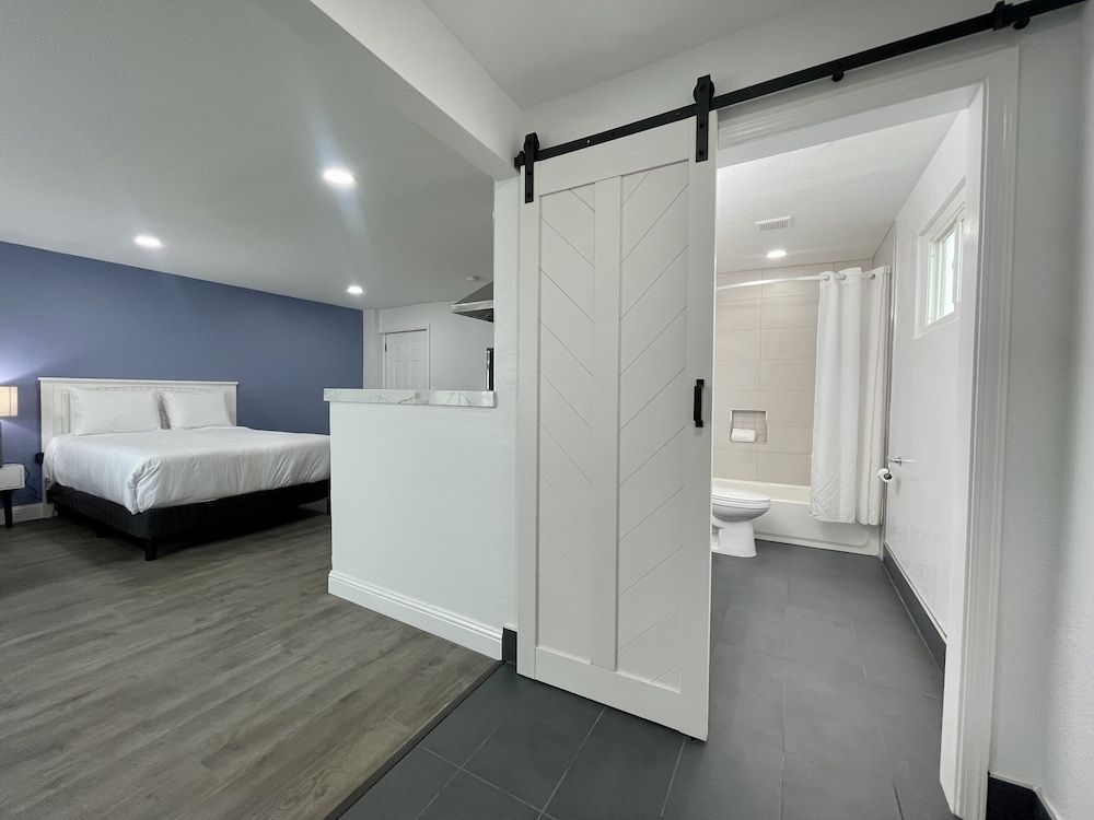 Budget Inn Lompoc Premium Studio Suite 6