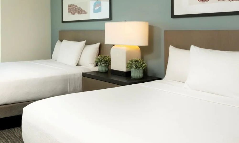 Room, 2 Queen Beds (Den, No Sofabed)