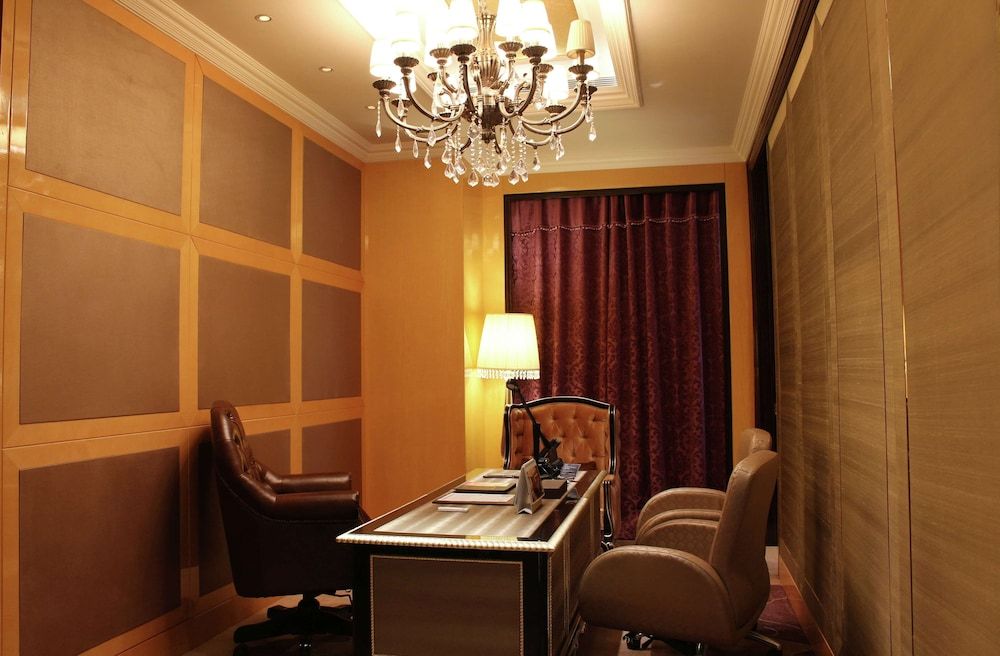 Presidential Suite