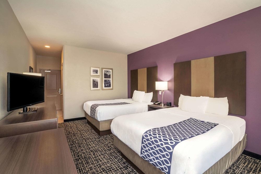 Room, 2 Queen Beds, Accessible, Non Smoking (Mobility)
