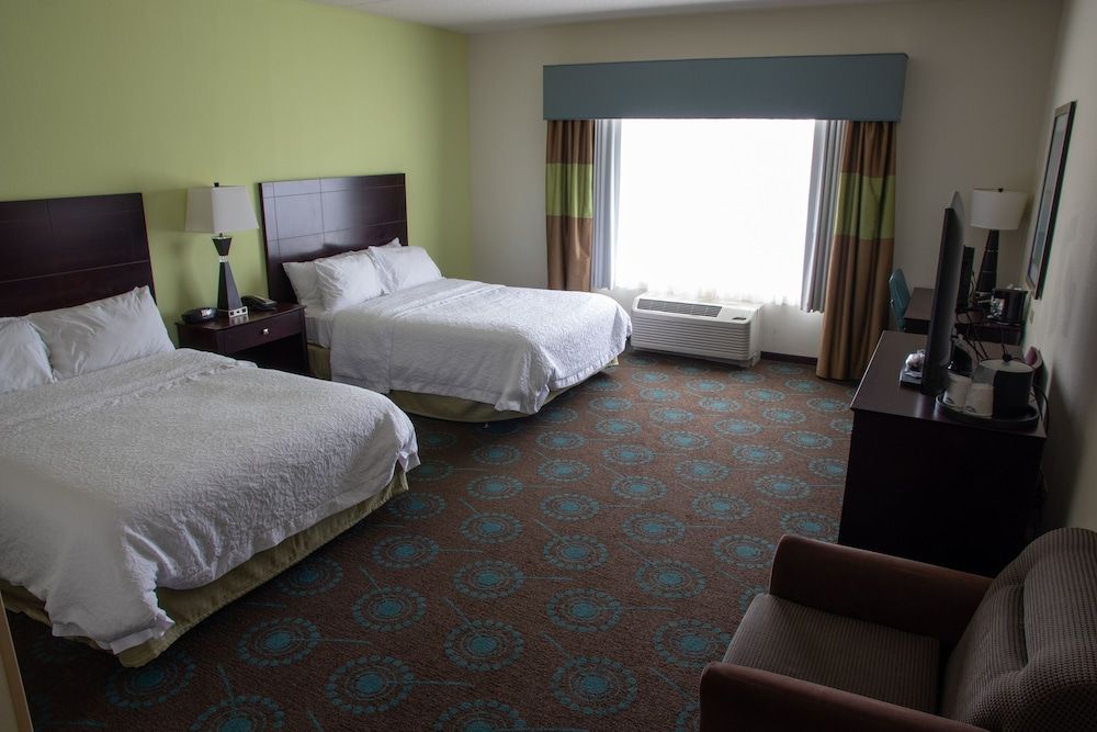 Room, 2 Queen Beds, Accessible, Non Smoking