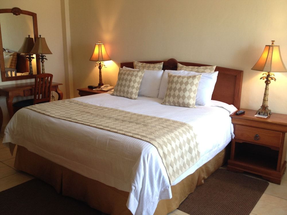 Hotel Quinta Real King Room 3