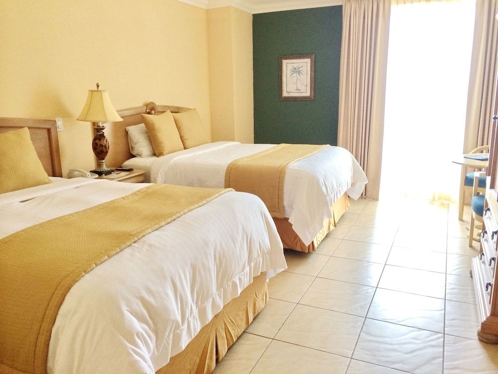 Hotel Quinta Real Standard Room with Two Queen Beds 4