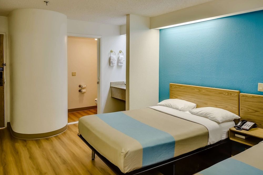 Standard Room, 2 Double Beds, Non Smoking