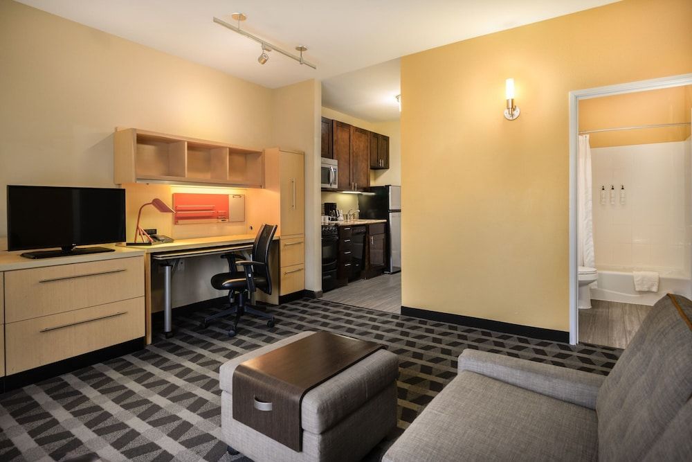 undefined Towneplace Suites by Marriott Houston Westchase 4