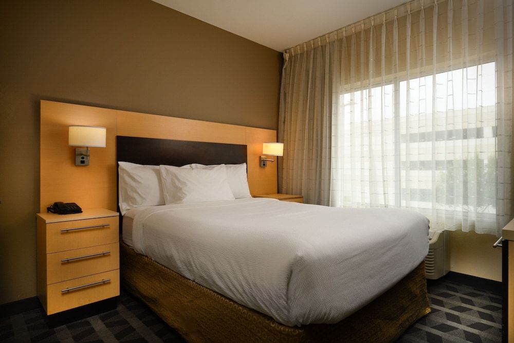 undefined Towneplace Suites by Marriott Houston Westchase 2