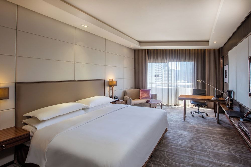 Standard Room, 1 King Bed