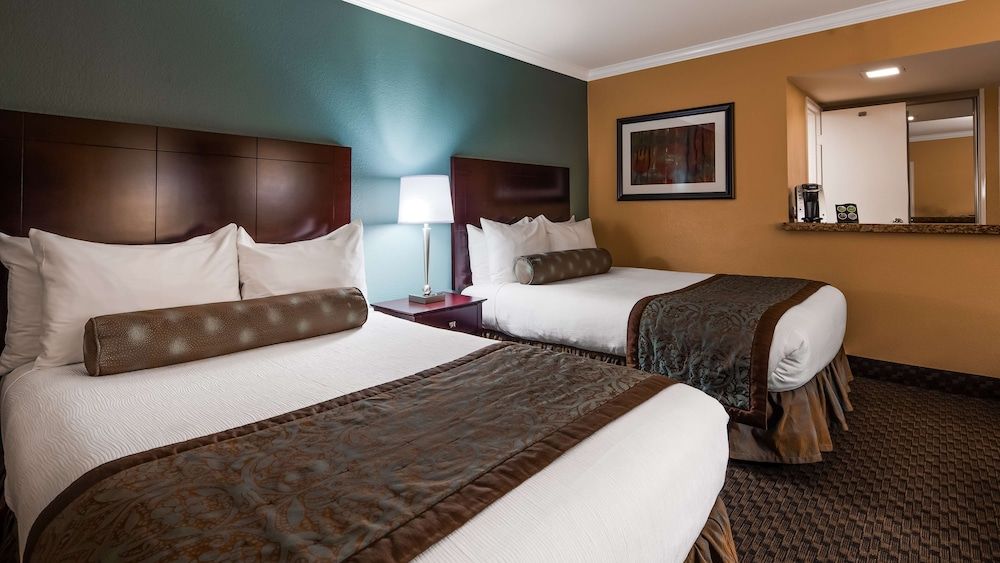 Standard Room, 2 Double Beds, Non Smoking, Refrigerator (No Resort Fees)