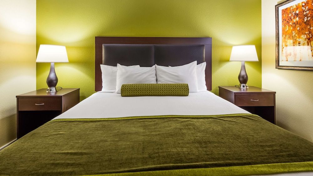 Suite, 1 King Bed, Non Smoking, Refrigerator (No Resort Fees)