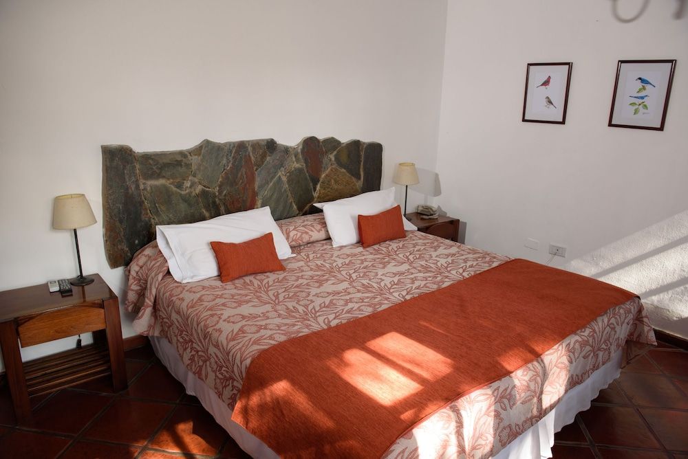 Hotel Selva Montana Classic Double or Twin Room, 1 Double or 2 Twin Beds, Mountain View 2