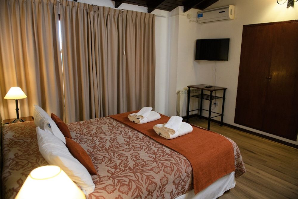 Hotel Selva Montana Classic Double or Twin Room, 1 Double or 2 Twin Beds, Mountain View 9