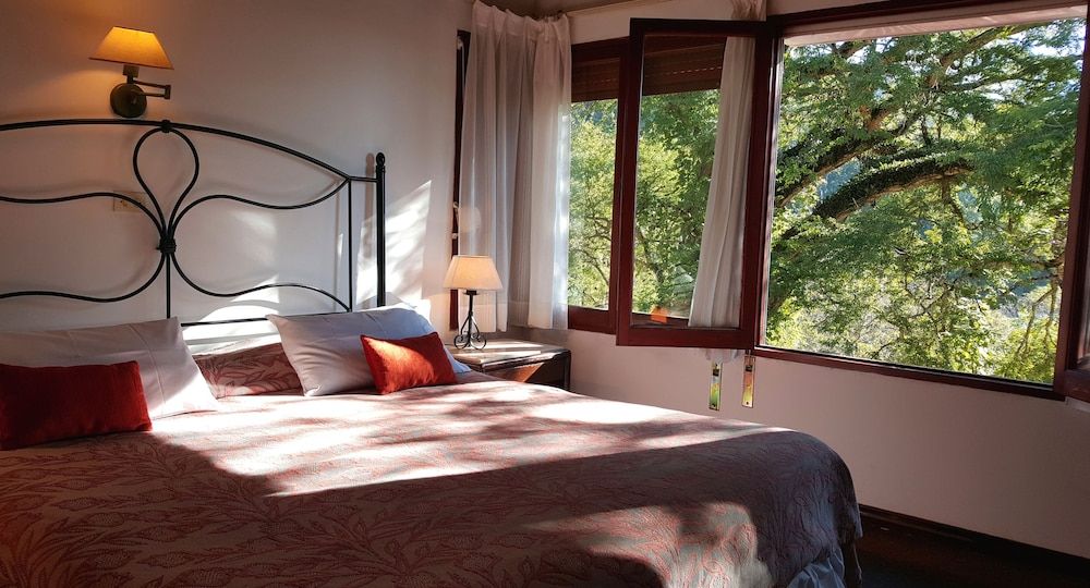 Hotel Selva Montana Classic Double or Twin Room, 1 Double or 2 Twin Beds, Mountain View