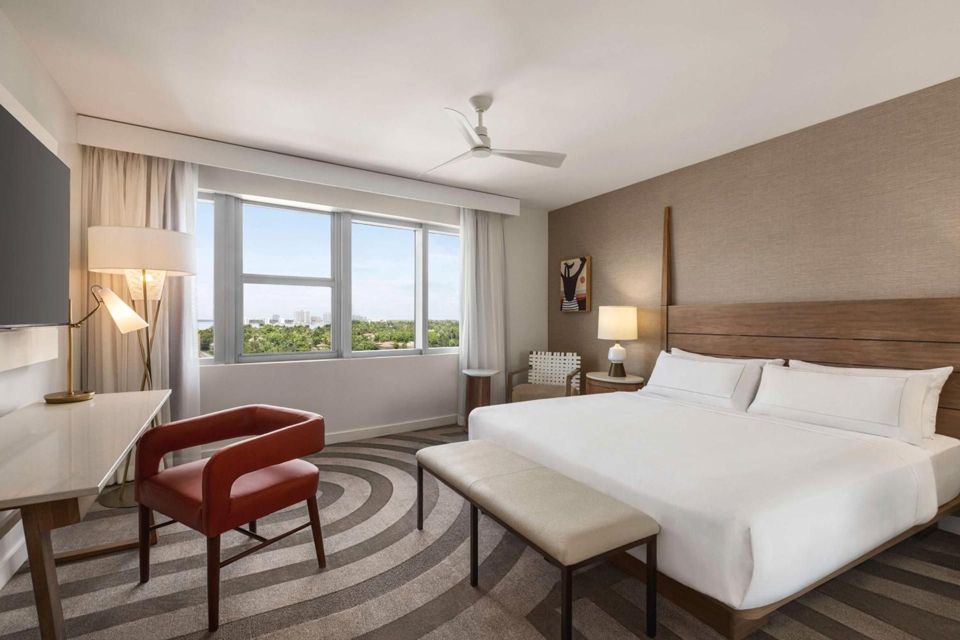 Hilton Cabana Miami Beach Resort 1 king Bed Standard