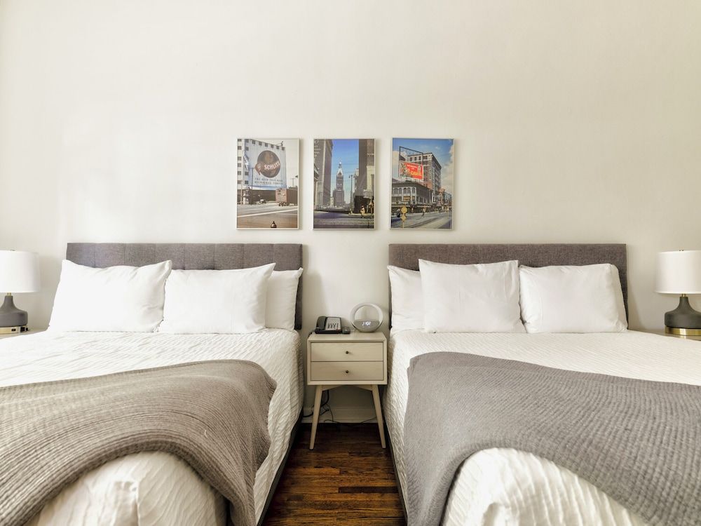 The Plaza Hotel Classic Room, 2 Queen Beds 4