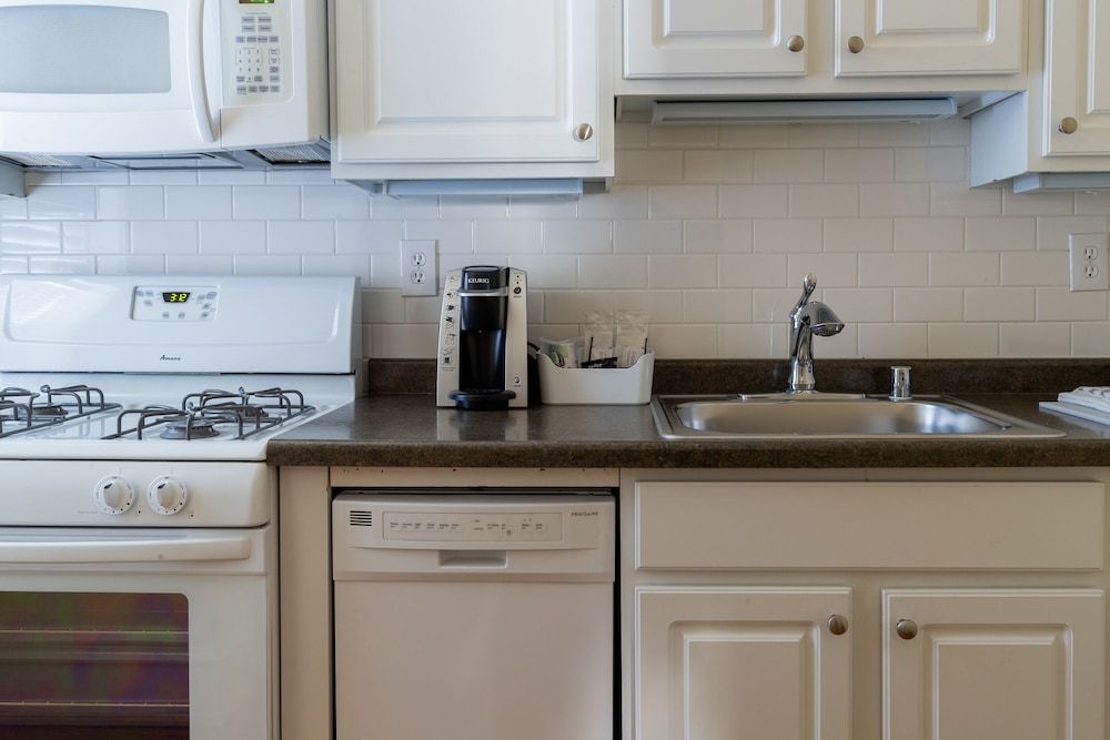 The Plaza Hotel Suite, 2 Bedrooms 8