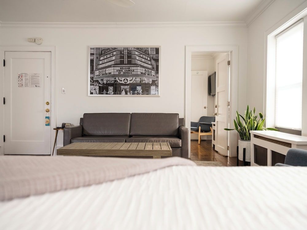 The Plaza Hotel Suite, 2 Bedrooms 7