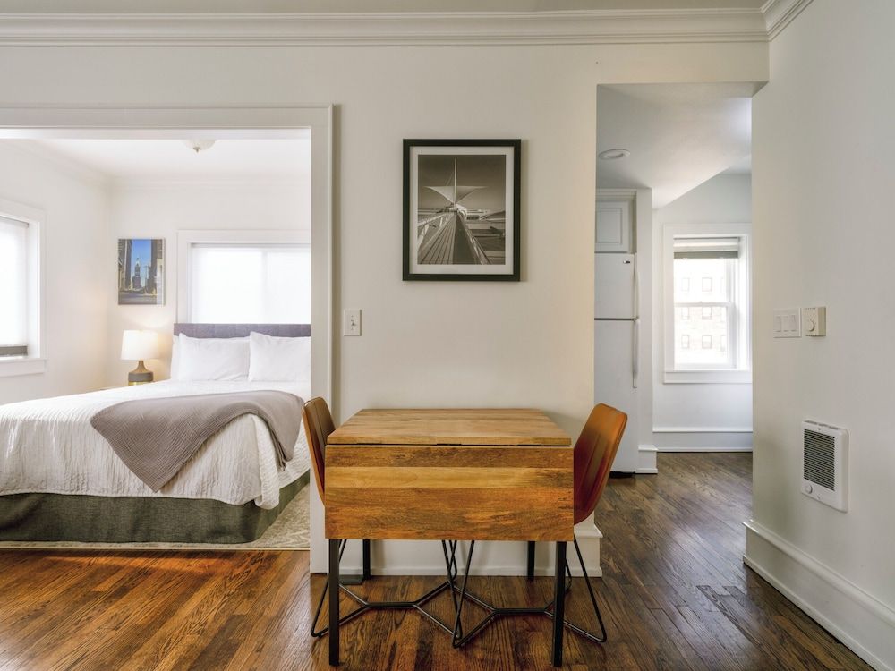 The Plaza Hotel Suite, 2 Bedrooms 5