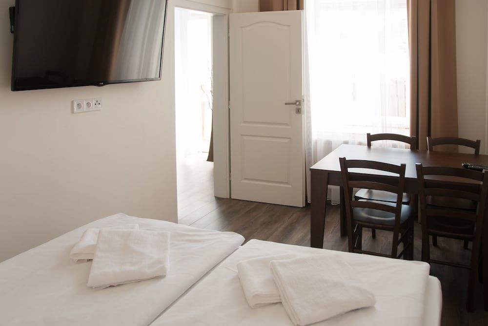 undefined Residence VYSTA