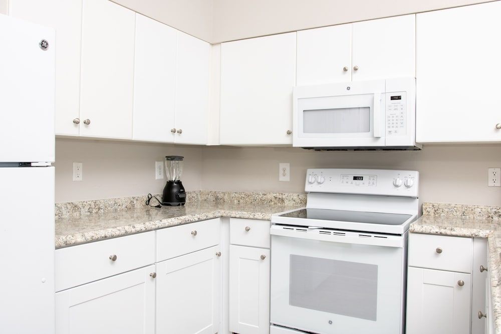 Shores of Panama Beach Resort Standard Suite, 1 Bedroom, Oceanfront 8