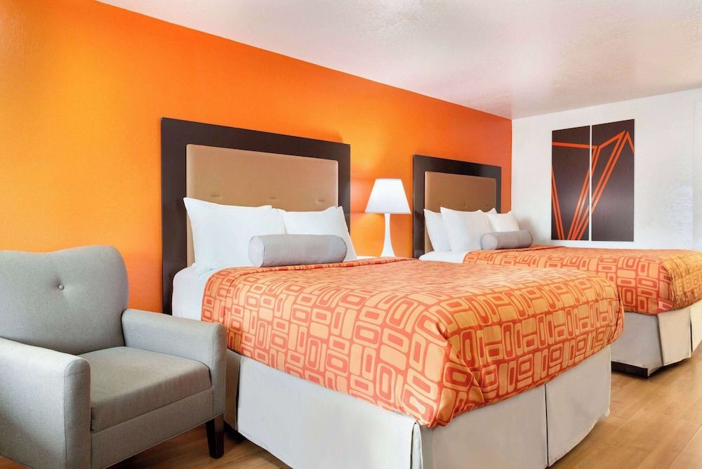 Room, 2 Queen Beds, Non Smoking
