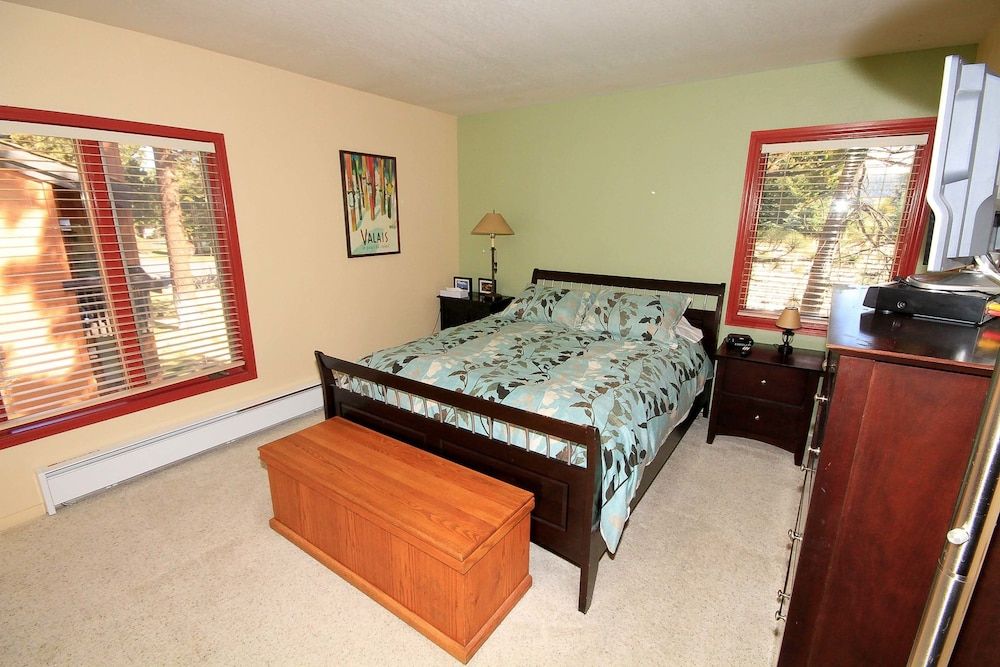 1-Bedroom Condo Near Center of Town