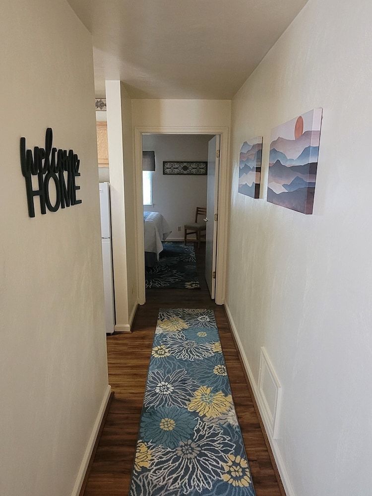 Affordable Corporate Suites Christiansburg Suite, 1 Queen Bed, Non Smoking (Mobile) 13