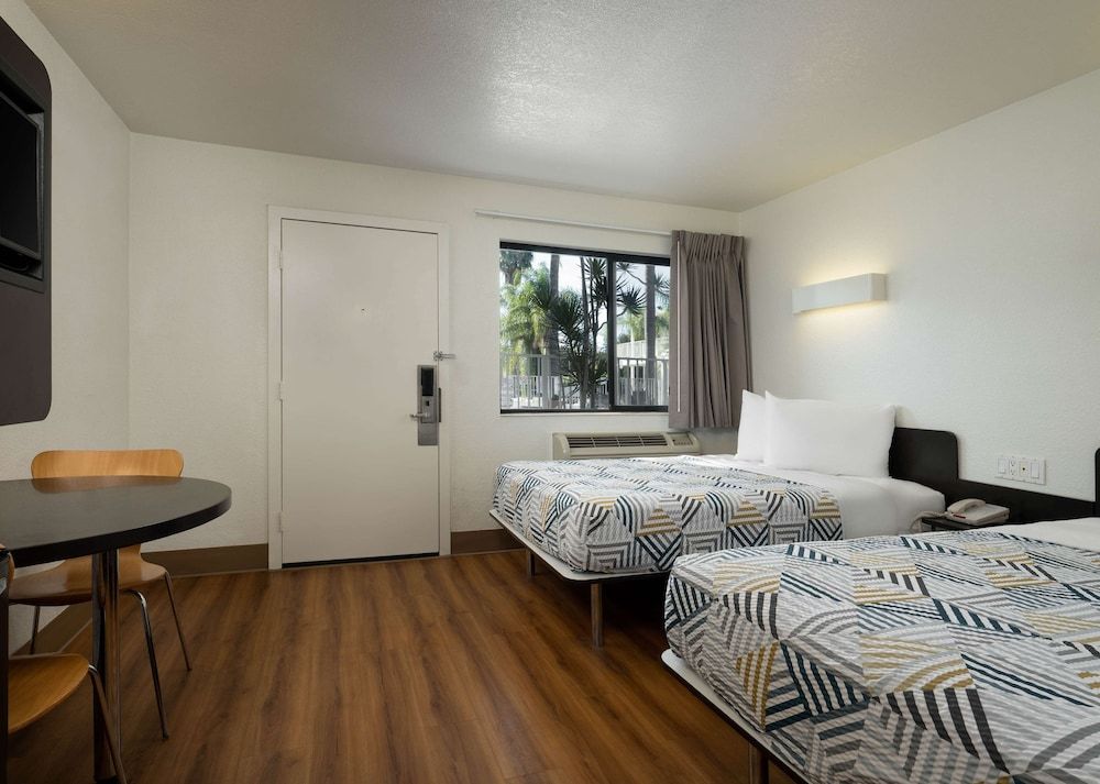 Standard Room, 2 Double Beds, Non Smoking, Refrigerator & Microwave
