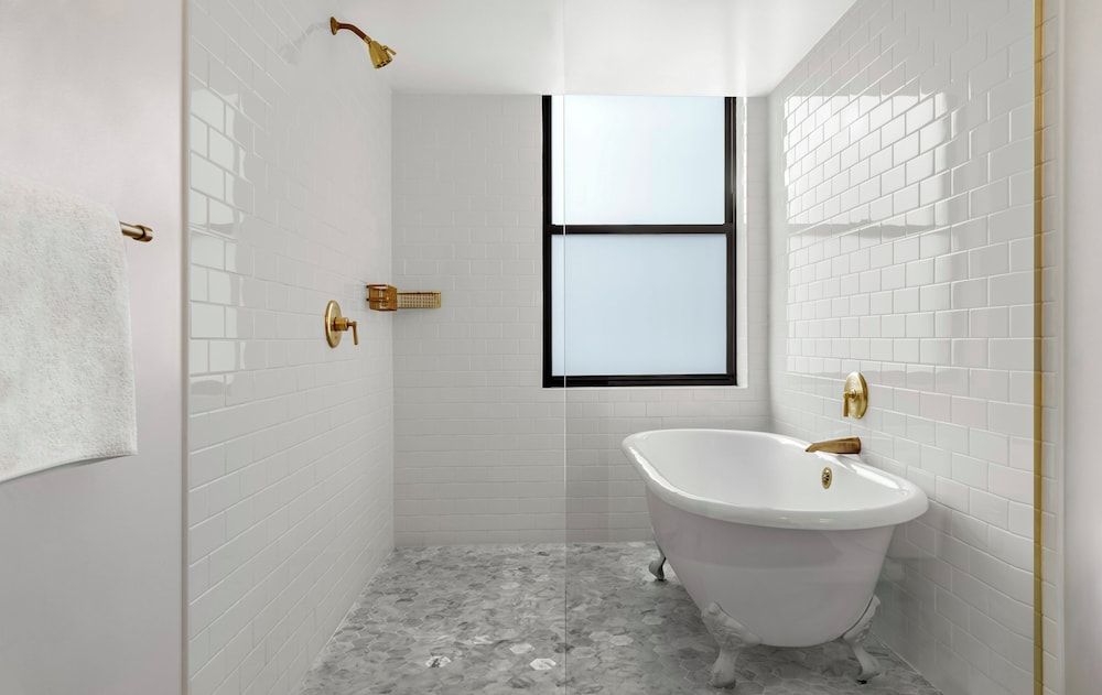 Kimpton Palladian Hotel by IHG Room, 1 King Bed 5