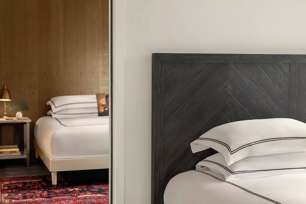 Suite (Belltown)