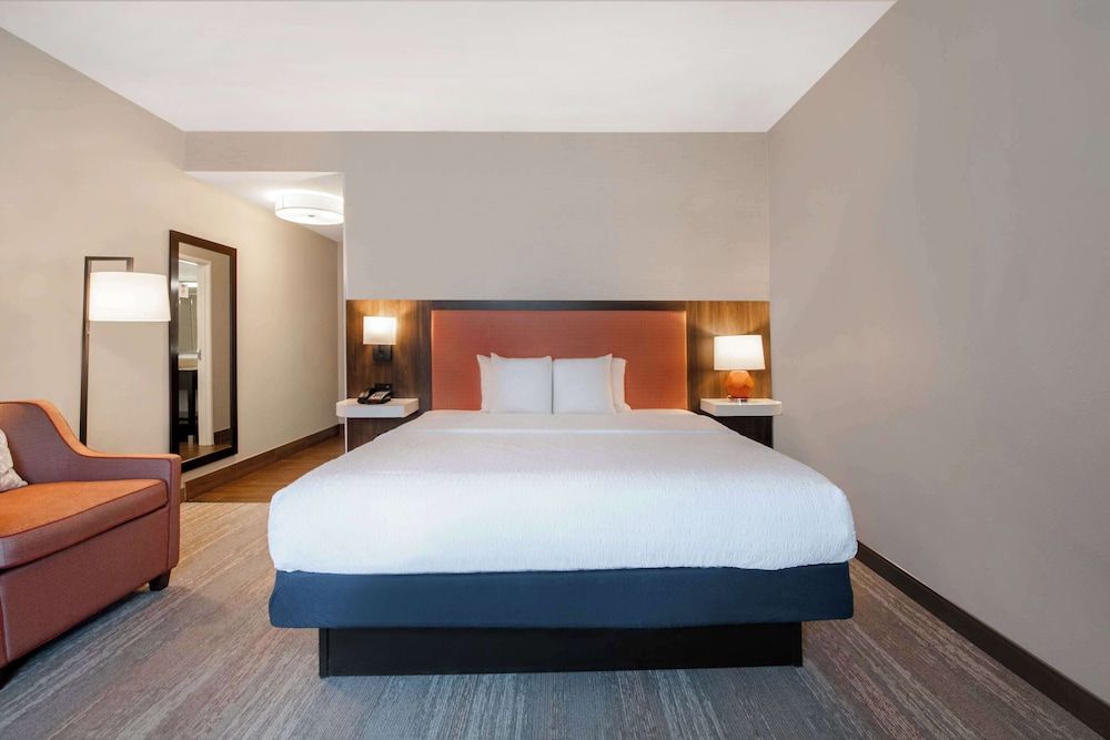 Studio, 1 King Bed, Accessible, Non Smoking