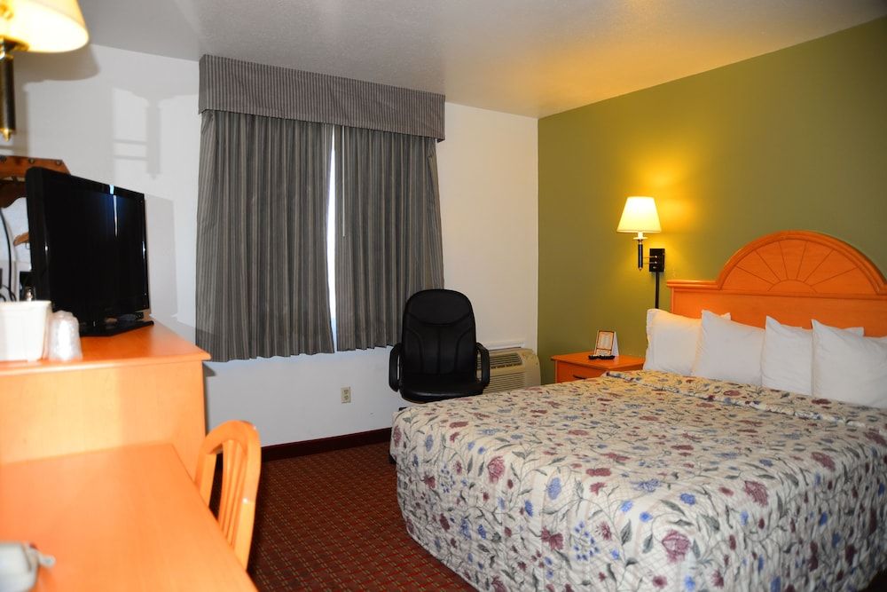 Deluxe Room, 1 Queen Bed, Non Smoking
