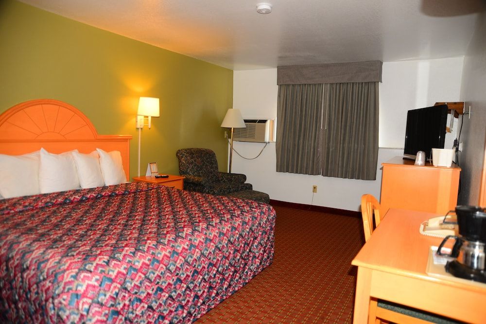 Deluxe Room with King Bed