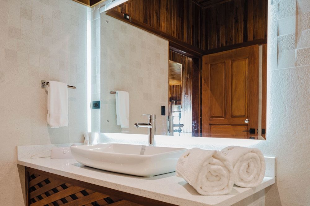 Hotel Heliconia - Monteverde Gulf view King 5