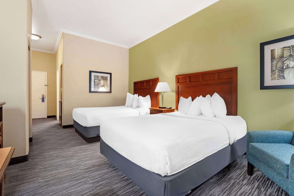 Best Western Hebbronville Inn Standard Room, 2 Queen Beds, Non Smoking, Refrigerator & Microwave