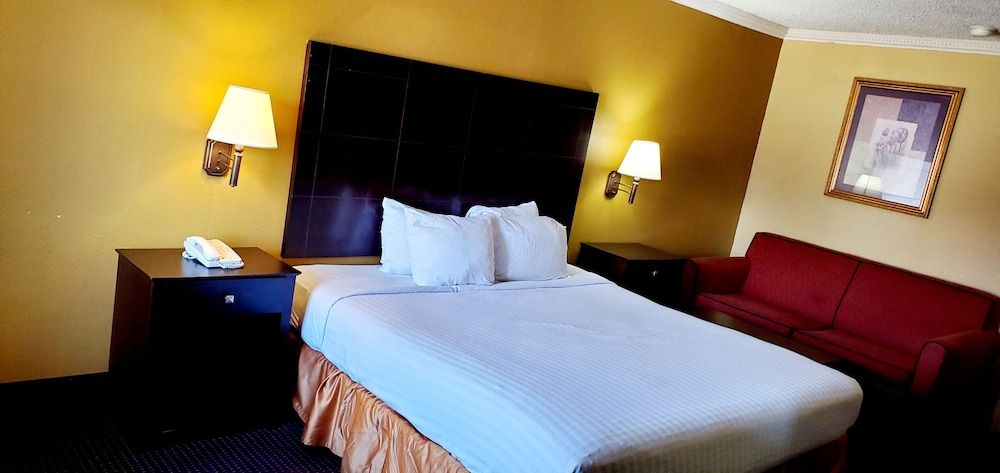Room, 1 King Bed, Non Smoking
