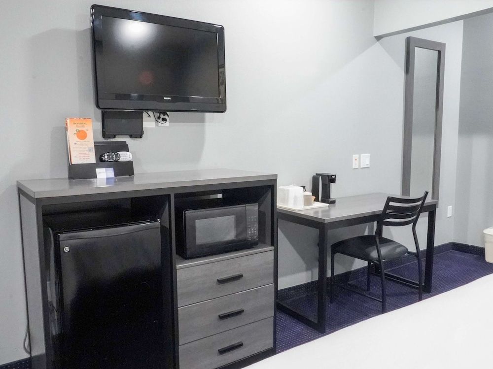 Suite, 1 King Bed, Non Smoking