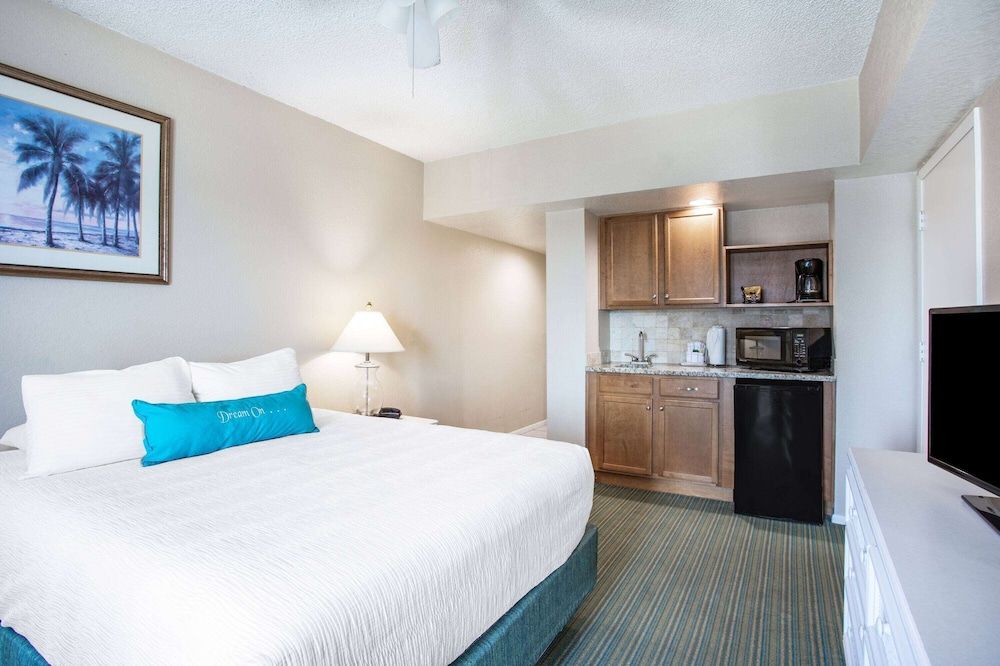 Coconut Palms Beach Resort II a Ramada by Wyndham